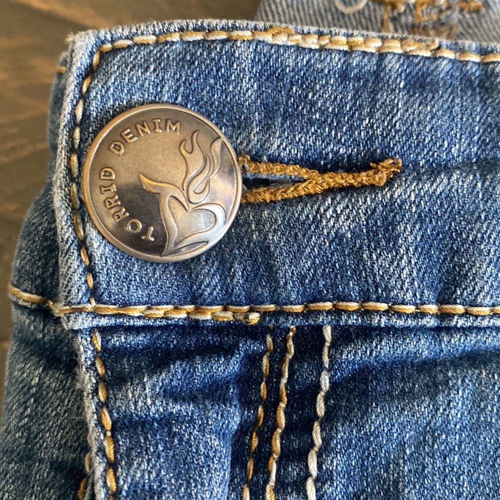 Torrid Denim Jeans - Picture 4 of 4